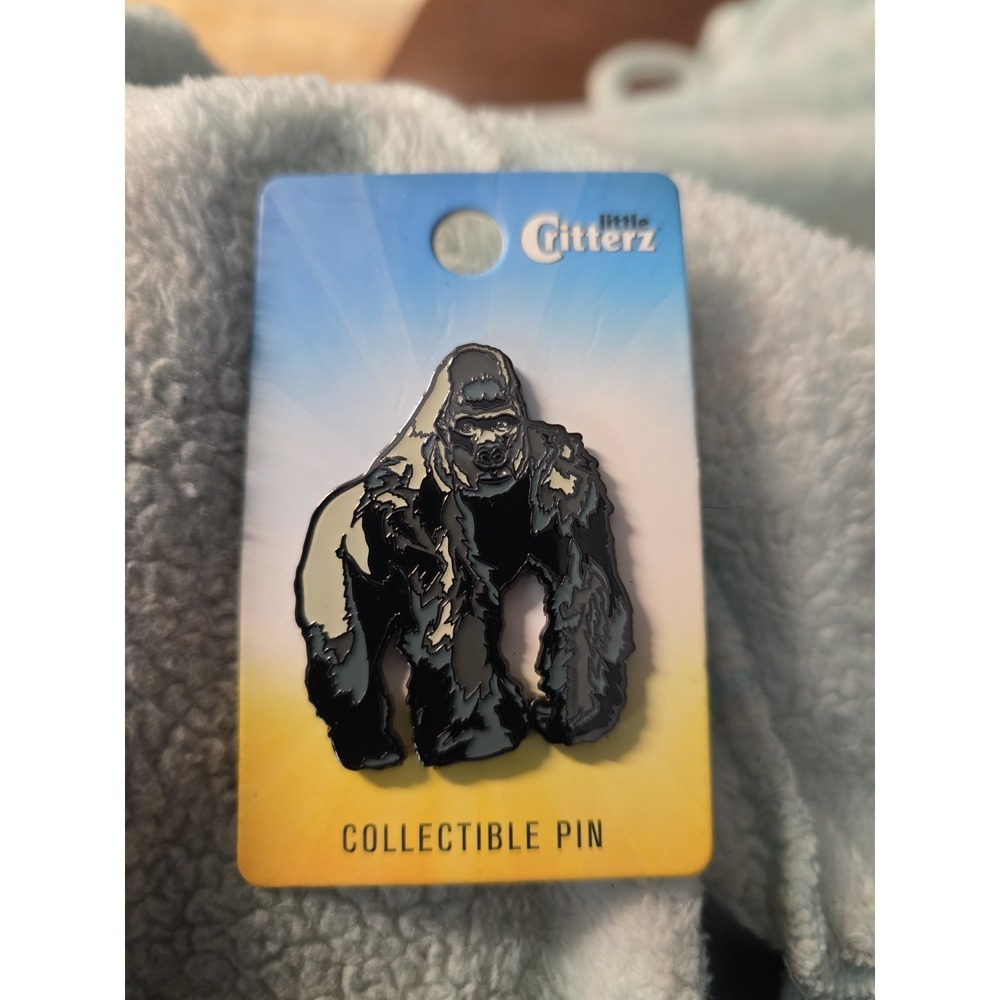 Little Critterz Collectible Pin Realistic Enamel Pin Badge Gorilla LCBP0034 New
